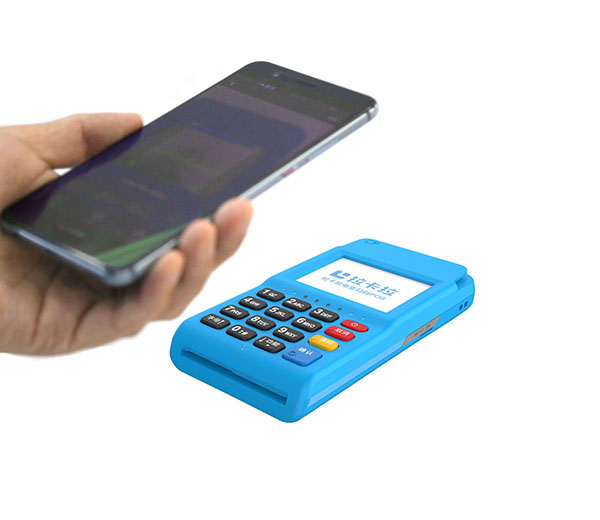 信用卡需要升級提升額度，升級信用卡也需要經常用POS機消費